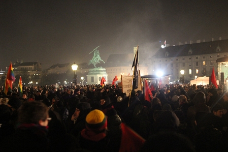 Demo am Heldenplatz