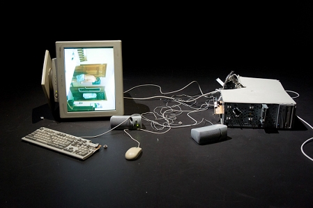 Verschrotteter Computer