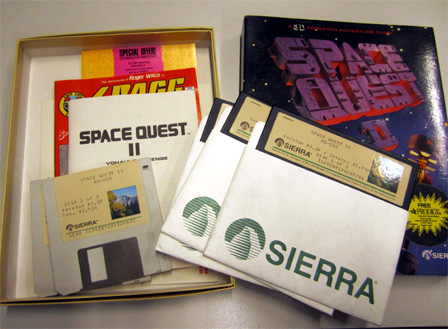 Die Verpackung und die Disketten des Computerspiels "Space Quest II" aus dem Jahr 1988.