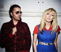 Britisches Duo Ting Tings Katie und Jules.