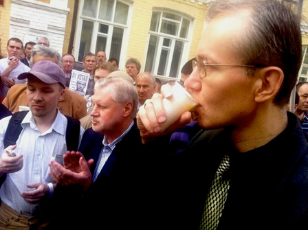 © Twitter Dgudkov https://twitter.com/#!/gudkovd SHEIN, JUICE