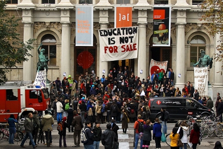 Proteste vor der Akademie der bildenden Künste