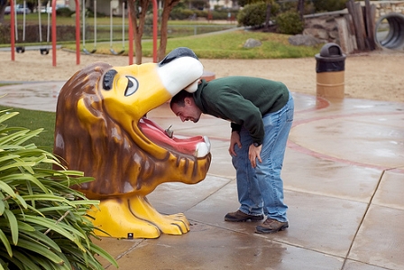 © http://www.flickr.com/photos/carbonnyc/ spielplatz