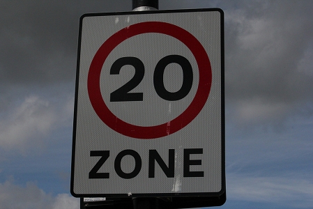 20km/h-Zonen Schild