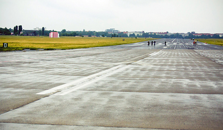 Tempelhof Berlin, Rollfeld