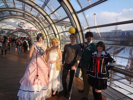 Bunt verkleidete Cosplay-Menschen