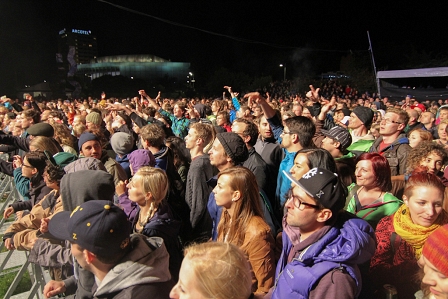 menschenmenge am linzfest