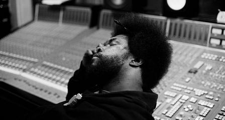 Questlove vor dem Mischpult