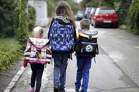 Kinder am Schulweg