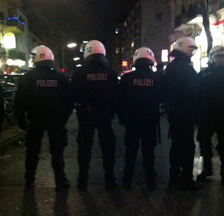 © Kathrin Kaufmann Polizei in den Gefahrengebieten