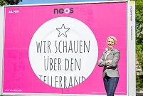 EU-Wahlplakat der NEOS