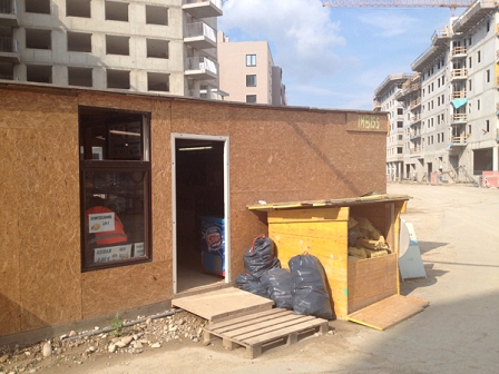 Ein Imbiss-Container auf einer Großbaustelle