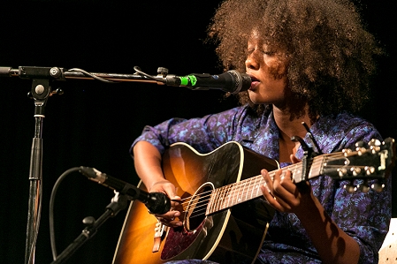 Mirel Wagner