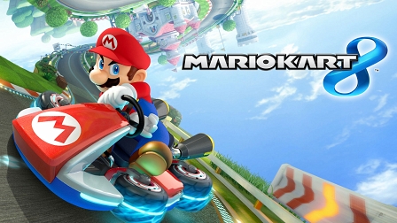 Cover von "Mario Kart 8". Mario sitzt im Kart und legt sich in die Kurve. Im Hintergrund steht das Pilzkönigreich auf dem Kopf.