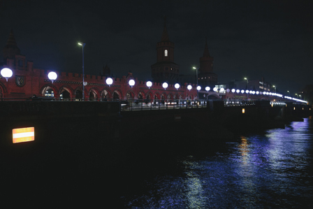 Oberbaumbrücke mit Lichtgrenze