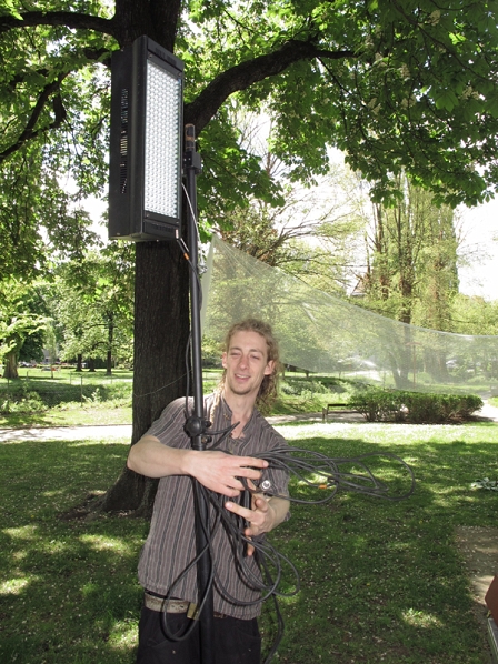 Aufbau für den Schlagergarten Gloria im Volksgarten