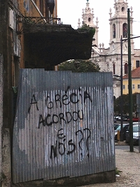 Graffitto in Portugal: "Griechenland wacht auf, und wir?"