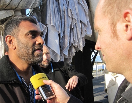 Fm4 interviews Kumi Naidoo