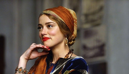 Amber Heard in "The Danish Girl"