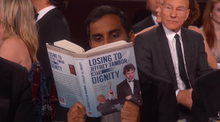 Aziz Ansari liest "Losing to Jeffrey Tambor with Dignity"