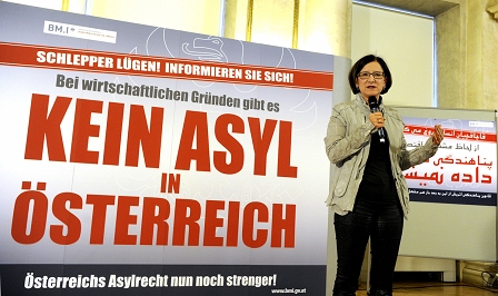 Mikl-Leitner und ihre Kampagne "Kein Asyl in Österreich"