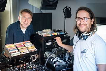 Gilles Peterson mit Gast im Studio