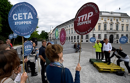 Demonstration gegen CETA und TTIP