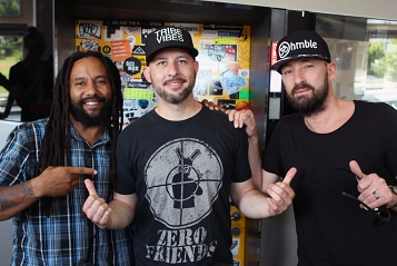 Gentleman und Ky-ManiMarley mit Dj Phekt