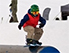 Snowboarder auf einer Rail