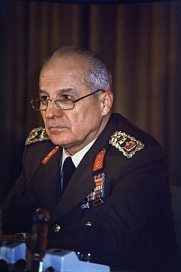 Kenan Evren in Uniform