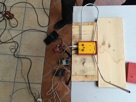 Ein selbstgebautes Theremin und Verstärker