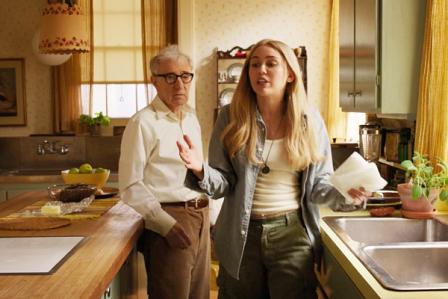 Woody Allen und Miley Cyrus in "Crisis in six scenes"