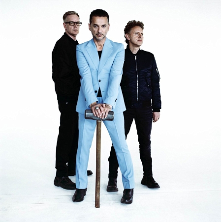 Depeche Mode mit Vorschlaghammer